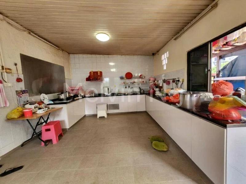 7 Bed Semi-Detached House (Landed) for Sale in  Sin Chuan Garden - Image 3